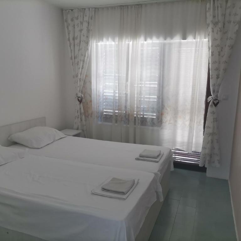 Apartments Stevanovic - Standard Twin Room with Shared Bathroom - 9