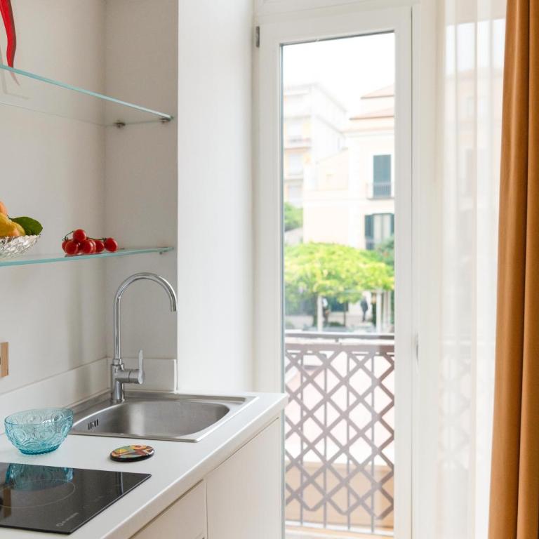 SORRENTO - Posizione unica nella piazza principale - Appartamento con 1 Camera da Letto - 32