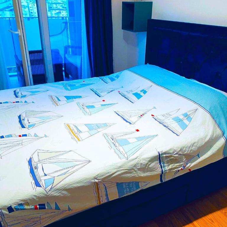 Sunset Suite with garage - One-Bedroom Apartment - 18