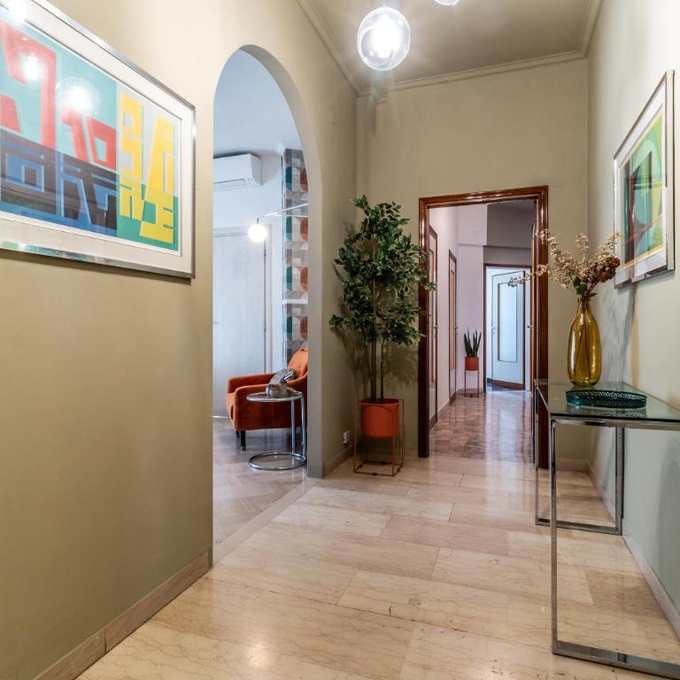 Colorful apartment in Riva di Reno by Wonderful Italy - Apartment - 11