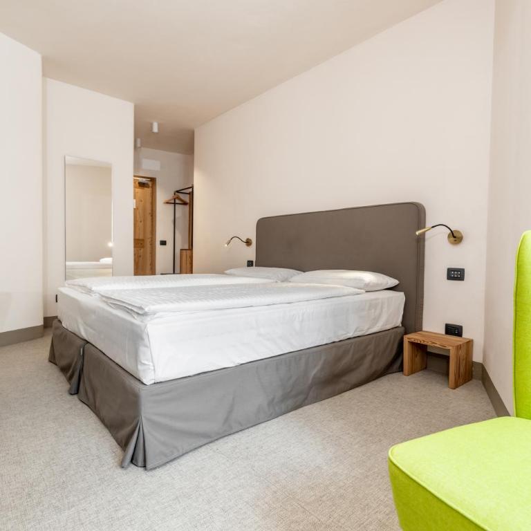 Curt di Clement Eco Mobility Hotel - Standard Double Room - 6