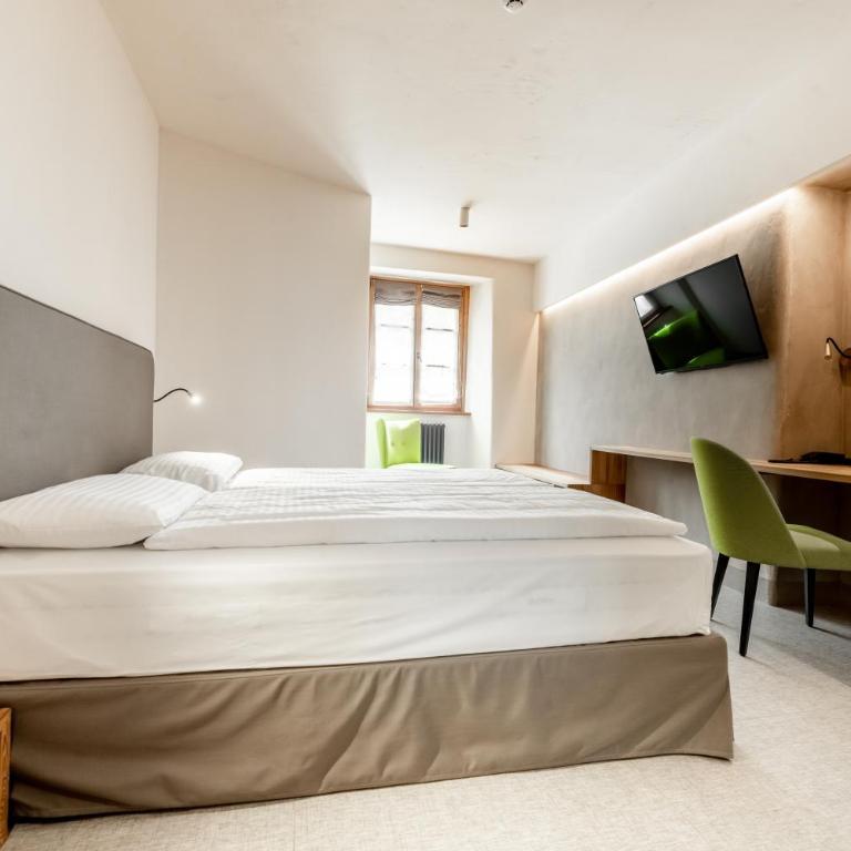 Curt di Clement Eco Mobility Hotel - Standard Double Room - 3