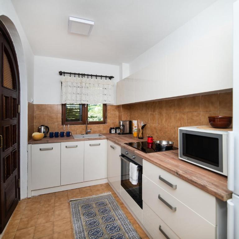 Door To Summer, villa near the beach - Vila - pored Plaže - 10