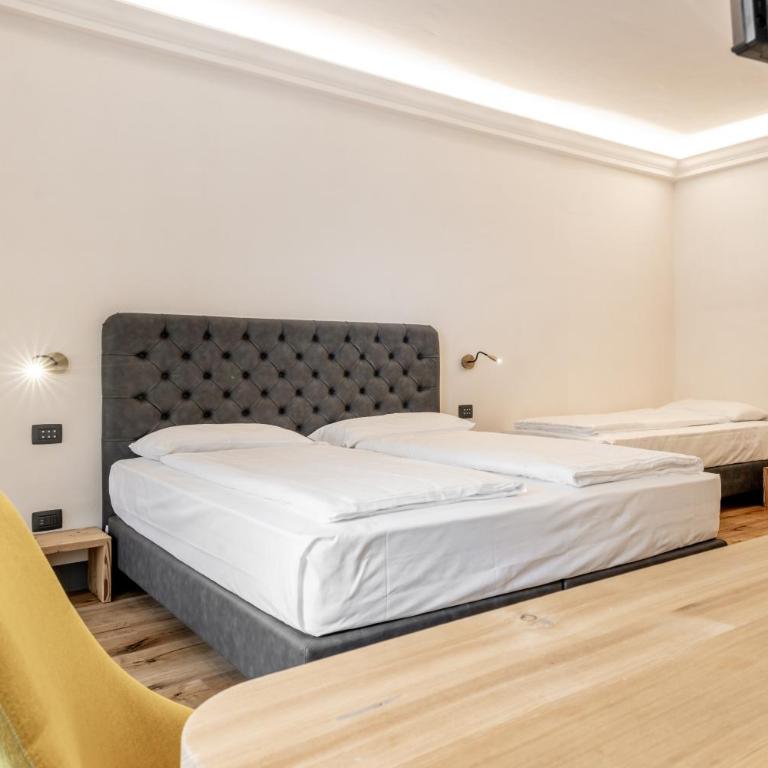 Curt di Clement Eco Mobility Hotel - Superior Triple Room - 10