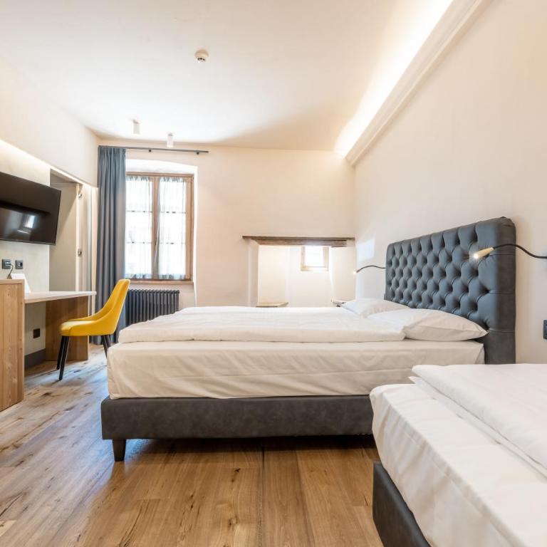 Curt di Clement Eco Mobility Hotel - Superior Triple Room - 7