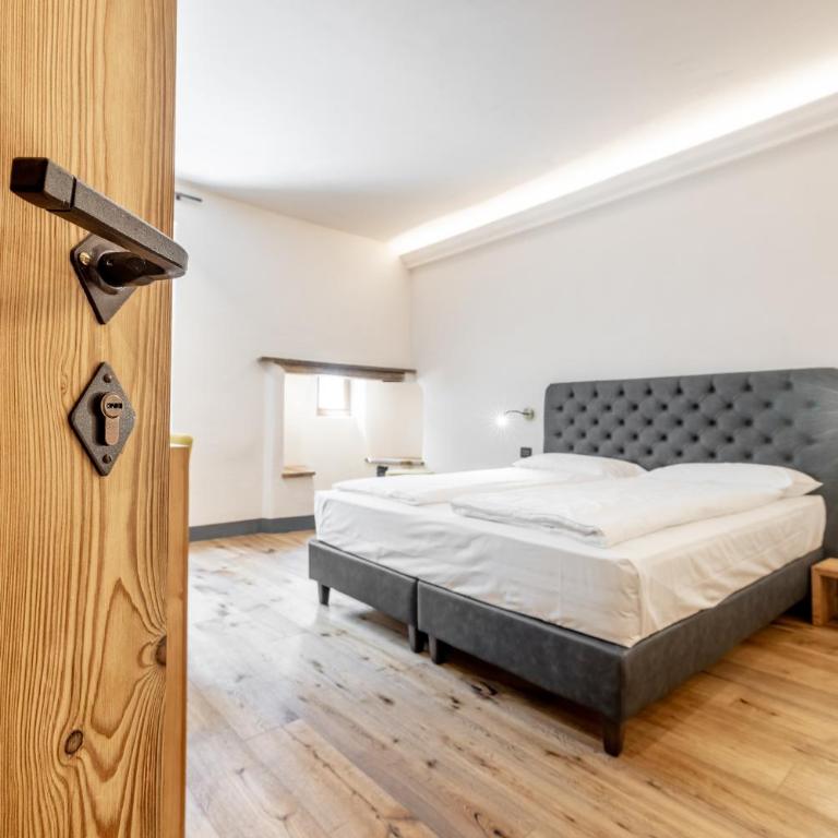 Curt di Clement Eco Mobility Hotel - Superior Triple Room - 1