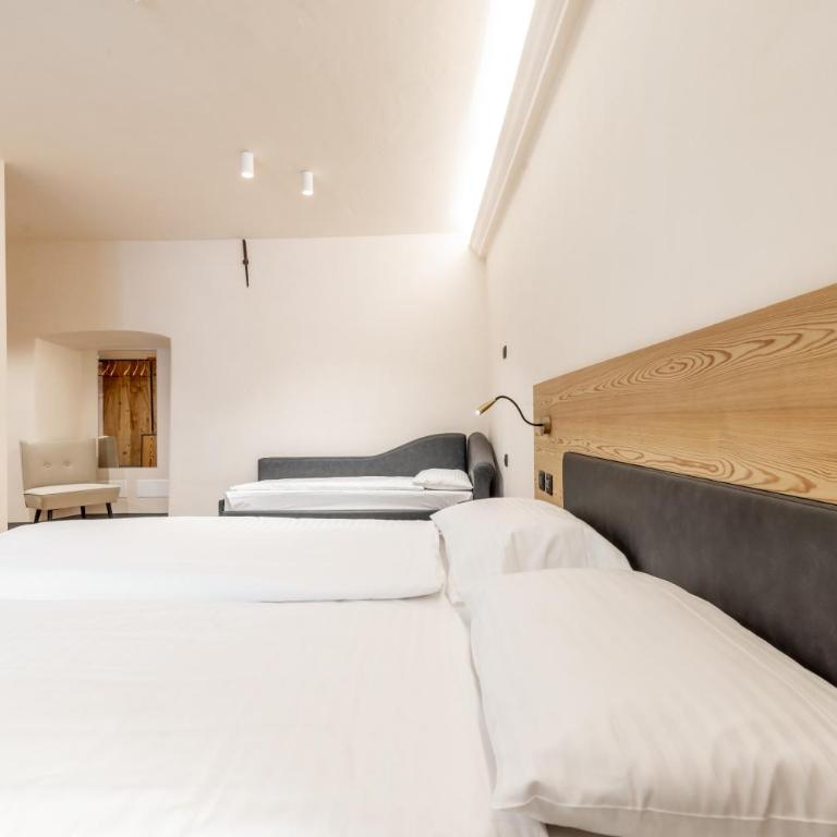 Curt di Clement Eco Mobility Hotel - Comfort Triple Room - 10
