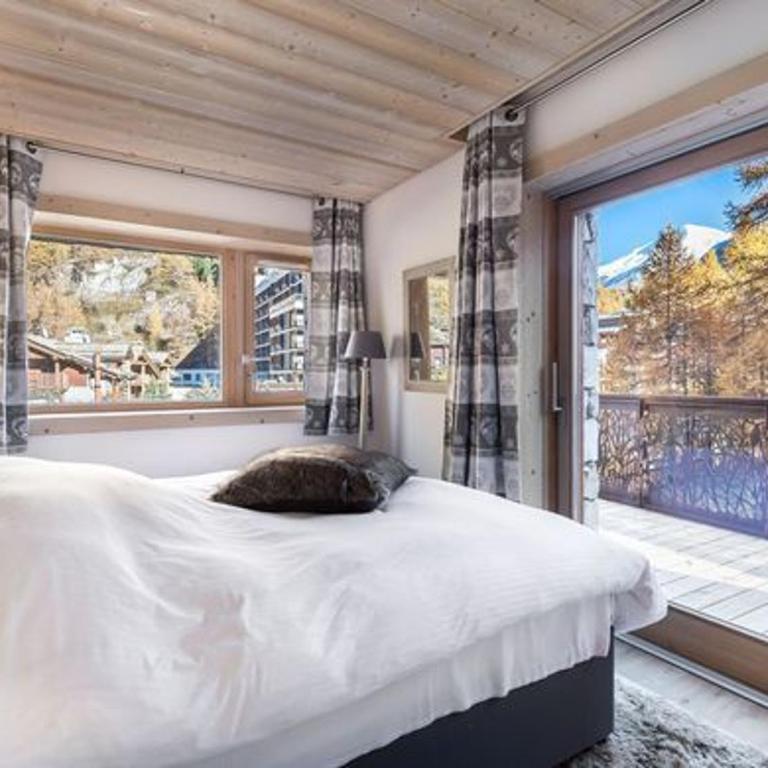 Duplex rénové avec parking, proche centre et remontées, navette et bus à deux pas - Two-Bedroom Apartment - 4