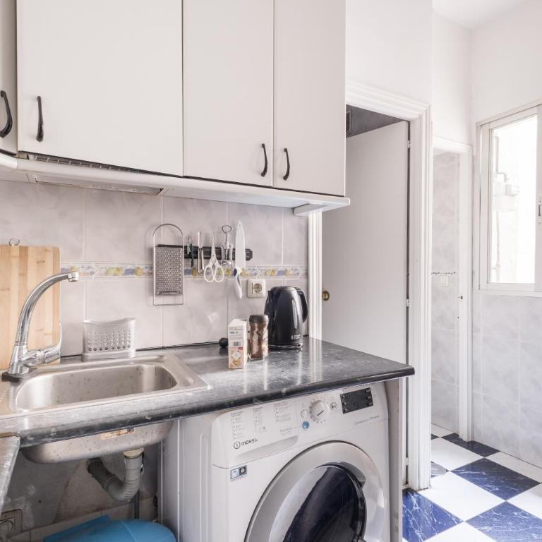 Comfy 4 rooms apt in the heart of Chueca (Madrid center) - Apartment - 7