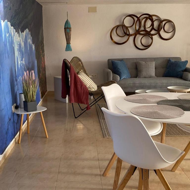 Private Pool & Garden - walk to Beach & Marbella - Casa de 2 dormitorios - 7