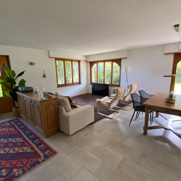 Chalet la Tulipe, mountain view, Terrace, BBQ - Two-Bedroom Apartment - 6