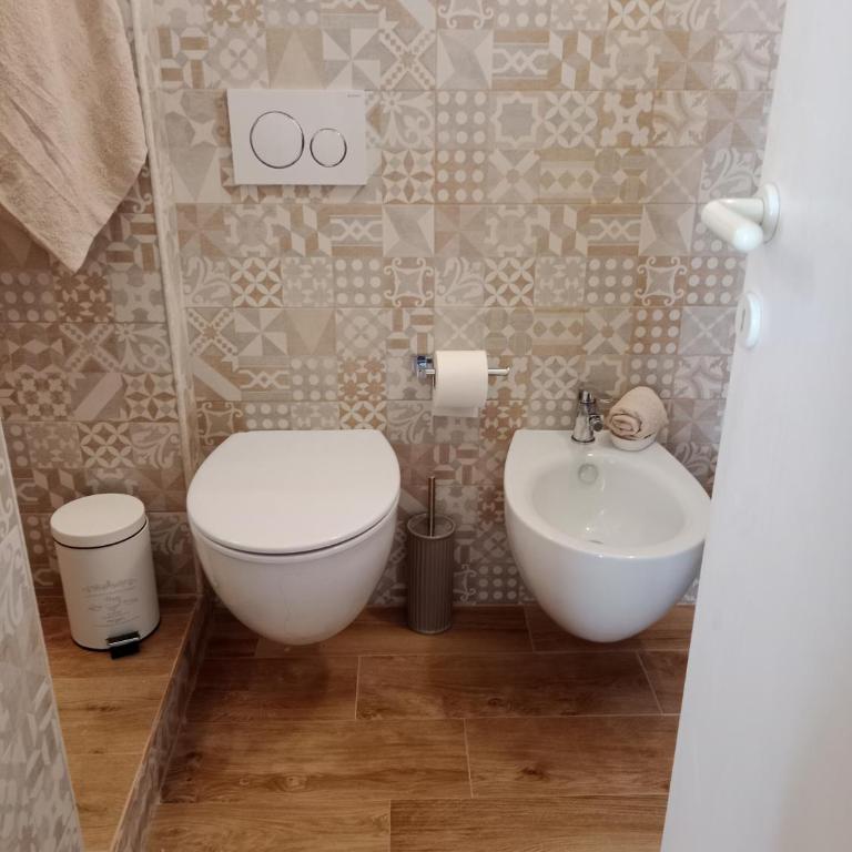 Casa Regina - Appartamento con 2 Camere da Letto - 23