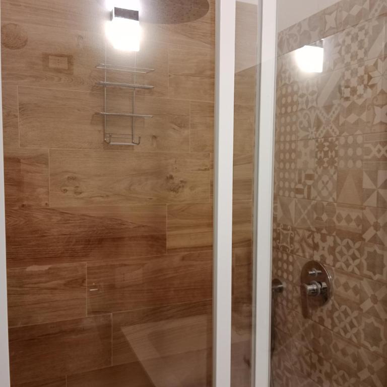 Casa Regina - Appartamento con 2 Camere da Letto - 34