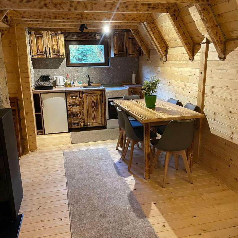 Rajska suma - Two-Bedroom Chalet - 9