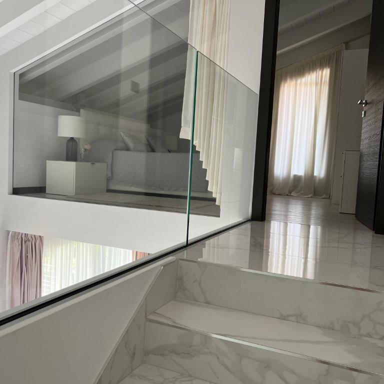 PAGANINI suites and apartments - Suite con Vista Lago - 10