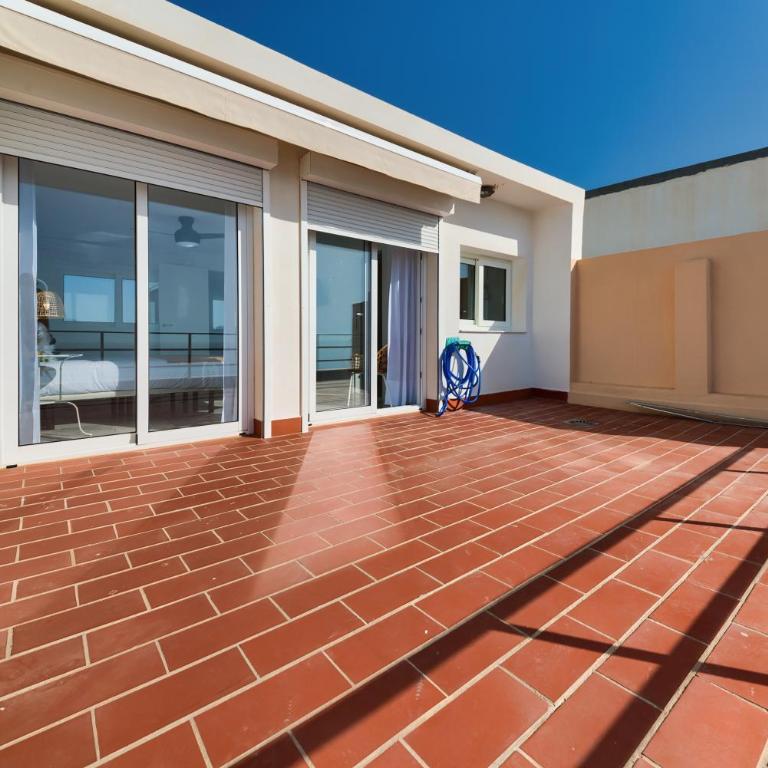 Holidays2Fuengirola Duplex 1st line sea, terrace - Apartamento de 3 dormitorios - 33