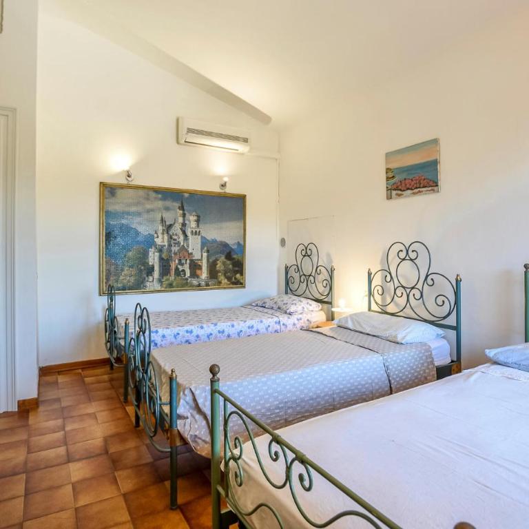 4 Bedroom Amazing Home In Pietrasanta - Four-Bedroom Vacation Home - 10