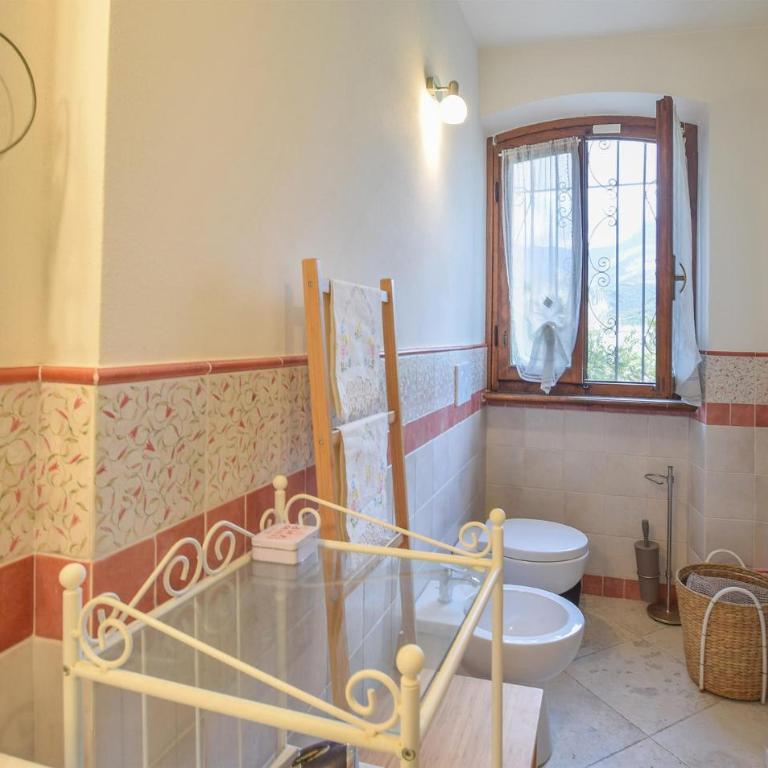 4 Bedroom Amazing Home In Pietrasanta - Four-Bedroom Vacation Home - 14