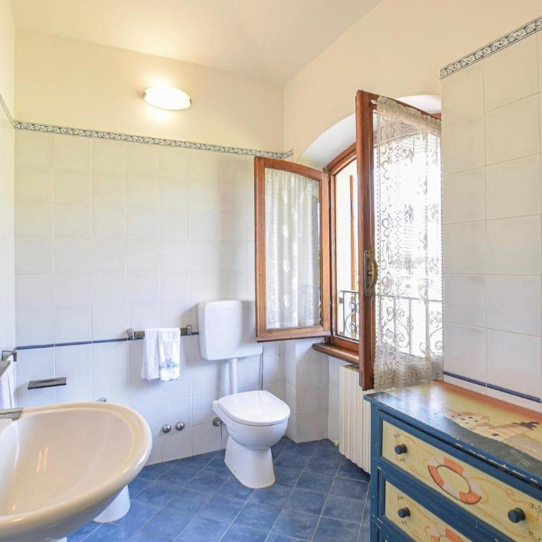 4 Bedroom Amazing Home In Pietrasanta - Four-Bedroom Vacation Home - 16