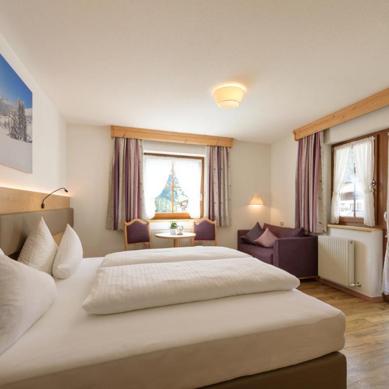 Landhaus Strolz - Doppelzimmer mit Balkon - 7