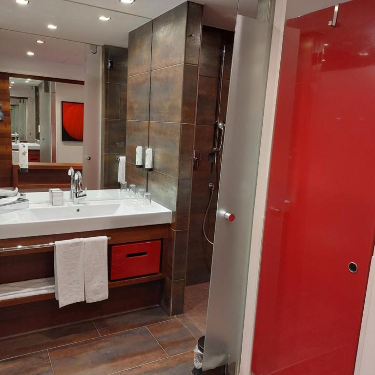 Asia Hotel & Spa Leoben - Superior Doppelzimmer mit Flussblick - 4
