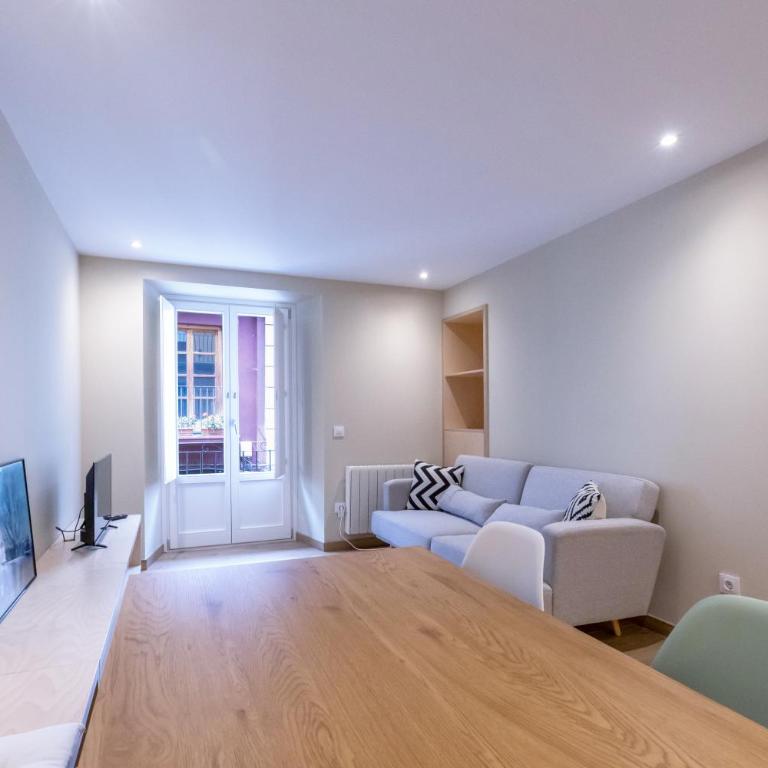 HERITAGE APARTMENTS CERDANYA al carrer Major i parking - Apartment mit Terrasse - 14