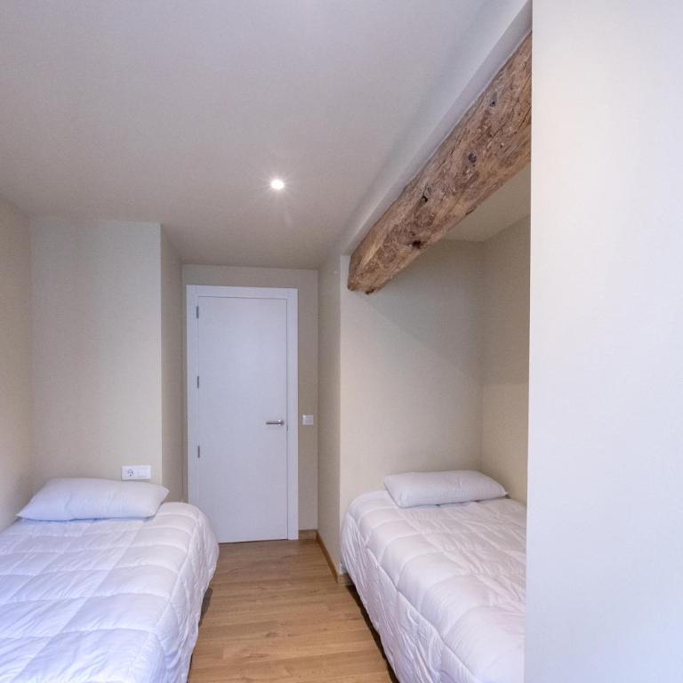 HERITAGE APARTMENTS CERDANYA al carrer Major i parking - Apartment mit Terrasse - 13