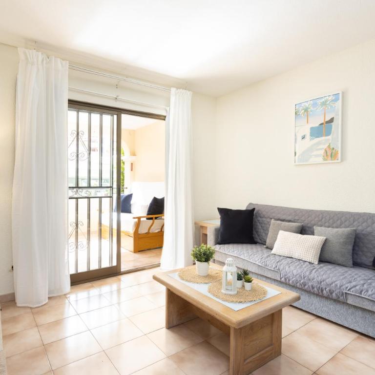 Home2Book Charming Castle Harbour Los Cristianos - Apartamento de 2 dormitorios - 4