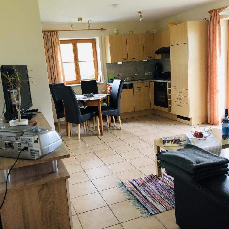 Ferienwohnungen Britta Heim - Apartment mit Badewanne - 16