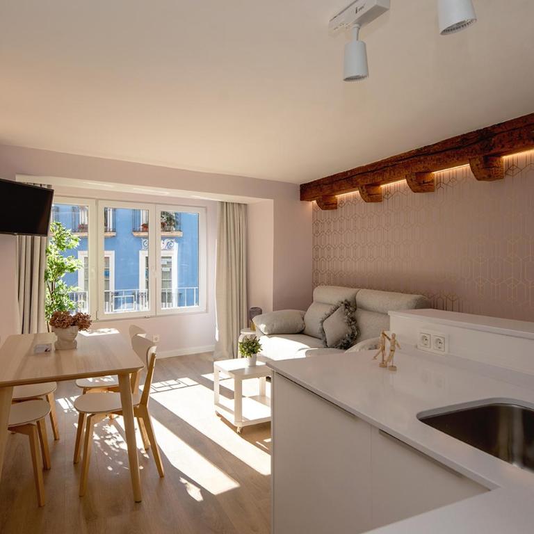 Apartamentos BURGOSUITES - Apartamento - 1