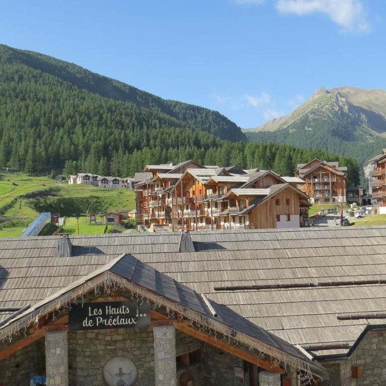 Appartement vue exceptionnelle, parking privatif, piscine - Appartamento con Vista Montagna - 1