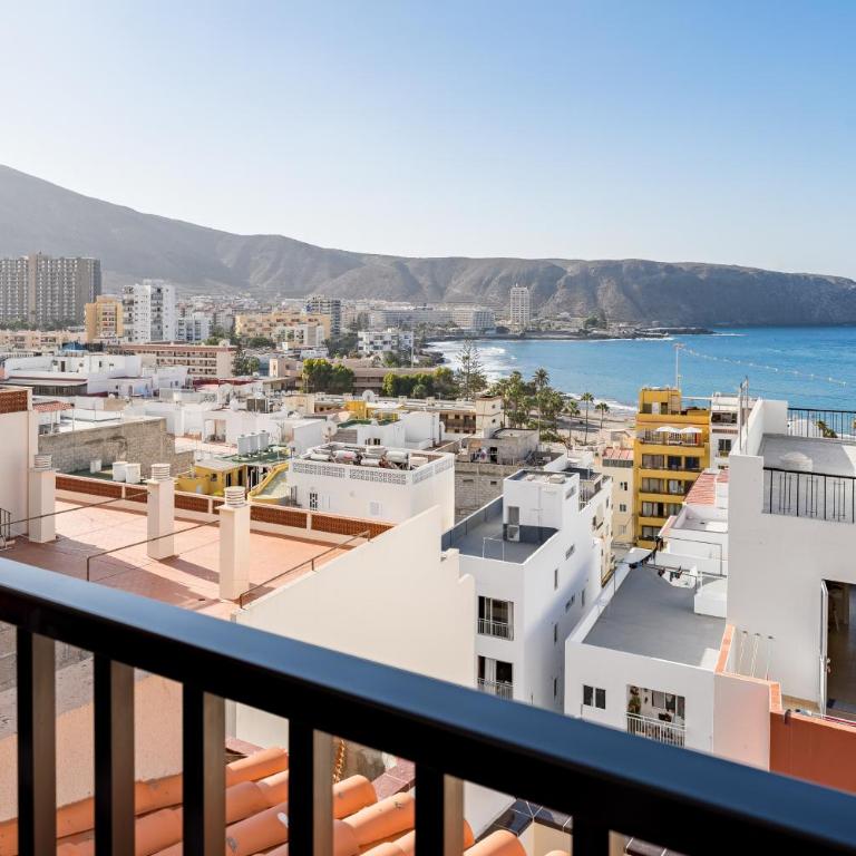 Cosy apartment with sea view en el centro Los Cristianos - Apartamento con terraza - 2