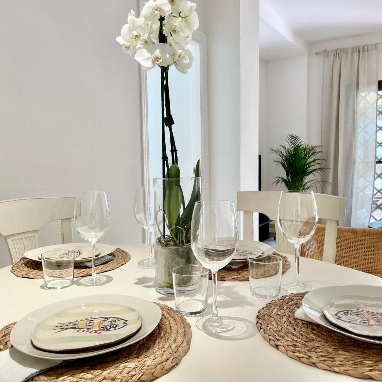 Lomas del Marbella Club - EaW Homes - Two-Bedroom Apartment - 22