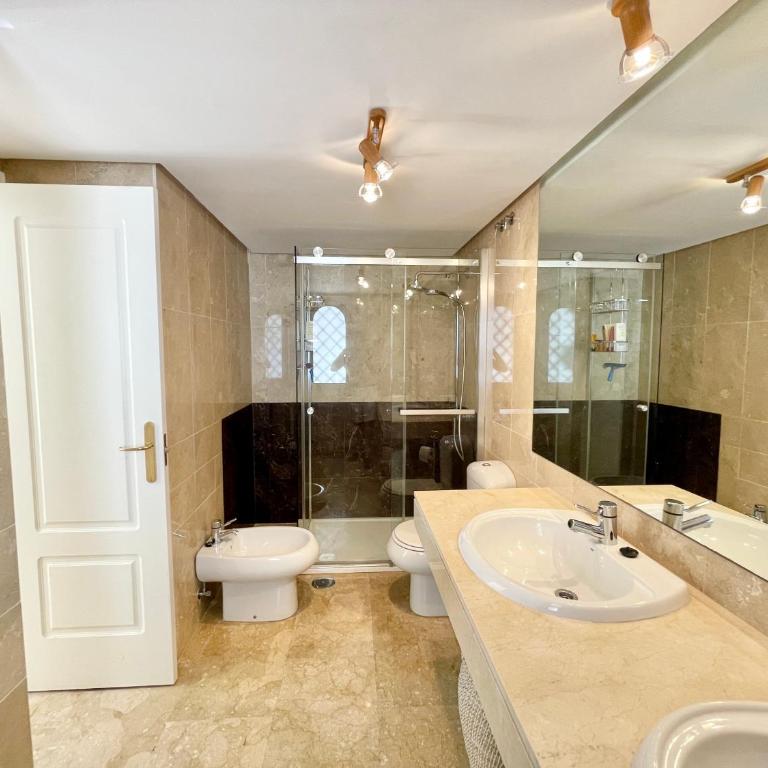 Lomas del Marbella Club - EaW Homes - Two-Bedroom Apartment - 17