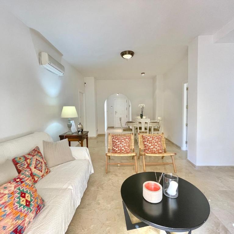 Lomas del Marbella Club - EaW Homes - Two-Bedroom Apartment - 8