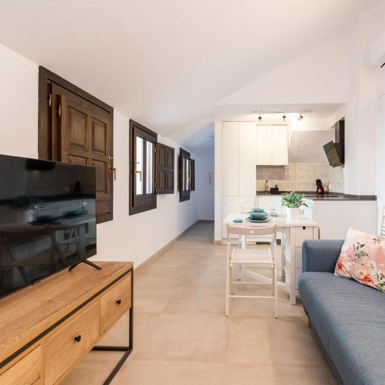 Suites Horno del Oro - Apartment with Terrace - 12