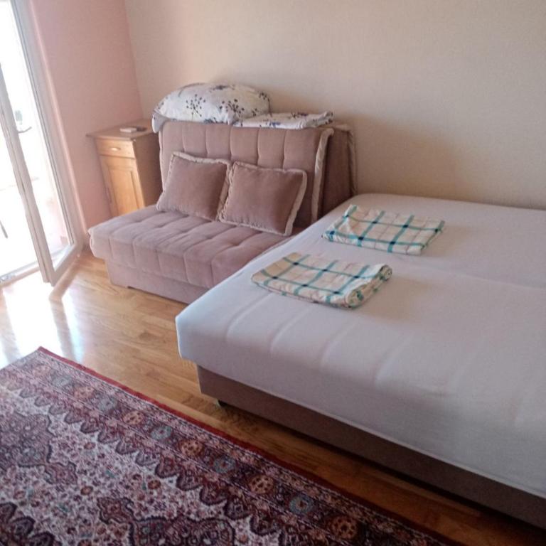 Apartments Mušović - Triple Room with Balcony - 3
