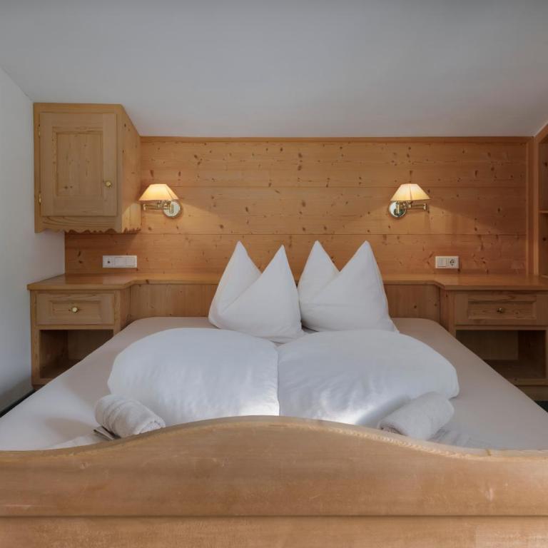 Garni Ziernheld - Double Room with Balcony - 2