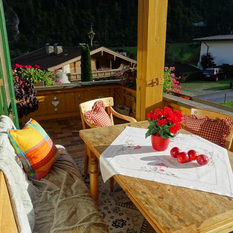 Appartementhaus Zillertal by PiaundDirk - Apartment mit 4 Schlafzimmern und einem Balkon - 6