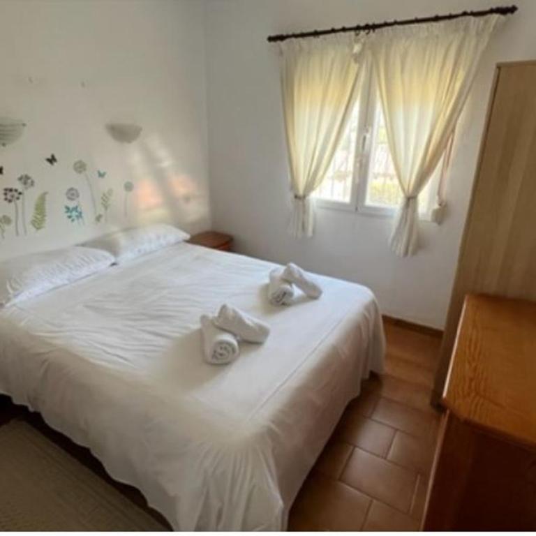 Casa Lala - Three-Bedroom House - 4