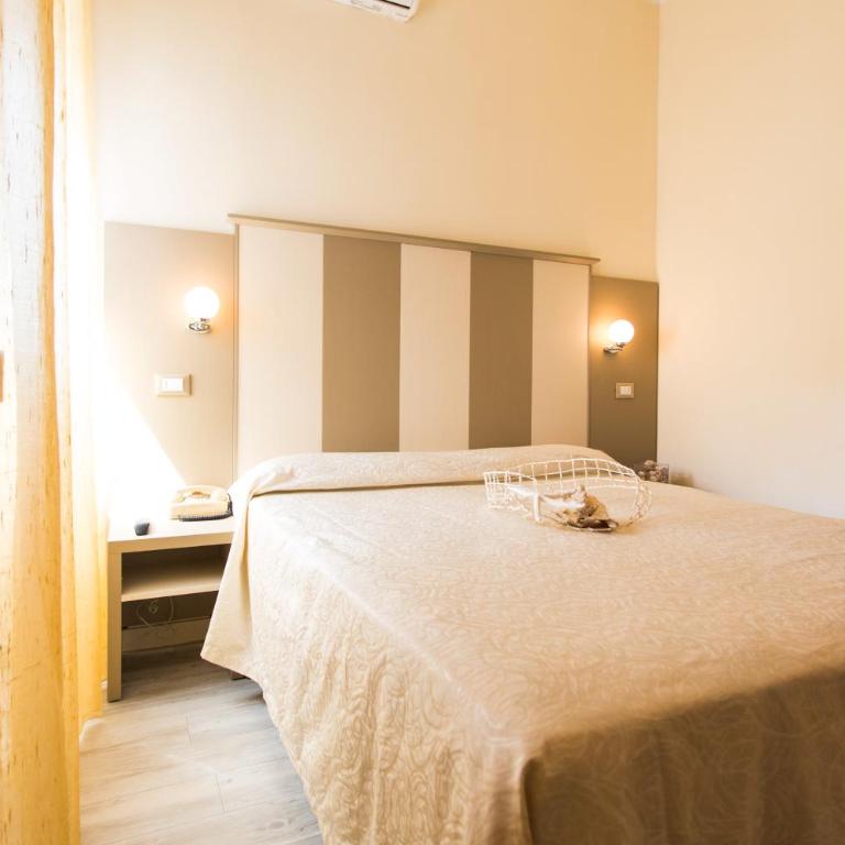 Hotel Trieste - Camera Matrimoniale Superior - 2