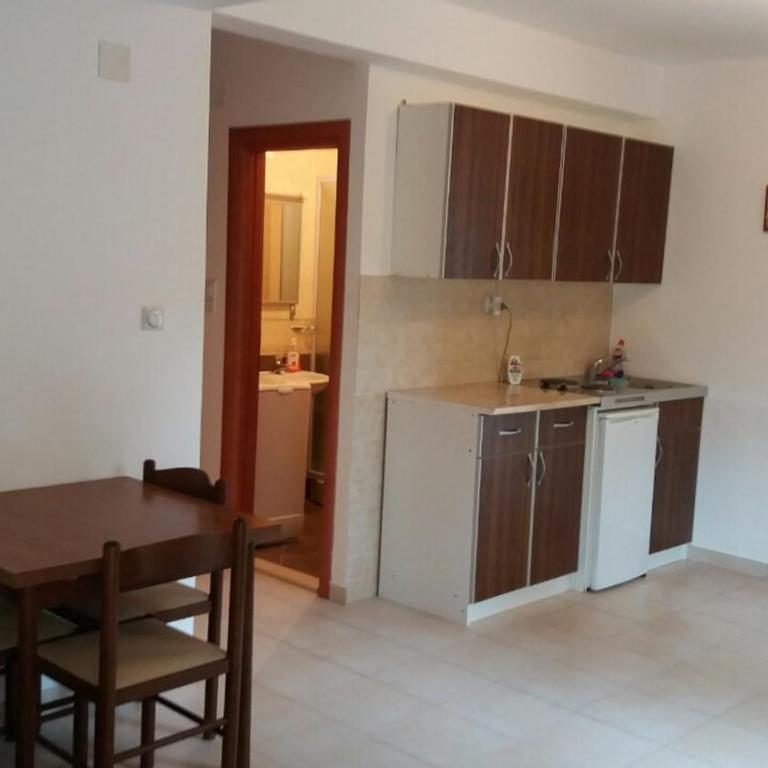 Kumbor - Apartman sa 1 Spavaćom Sobom - 1