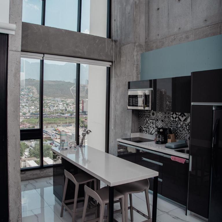 Luxury Loft Monterrey City Living at Landmark High Rise - Presidential Suite - 12