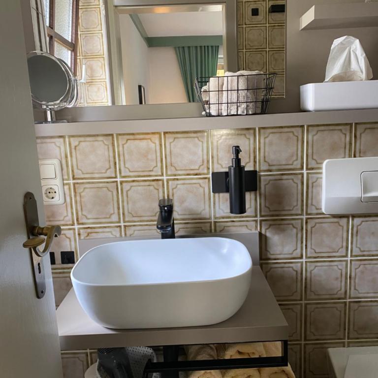 Ferienwohnung Christiane - Steilhofweg / Feuerwehrheimstrasse - Apartment mit 1 Schlafzimmer und Terrasse - Feuerwehrheimstrasse - 5