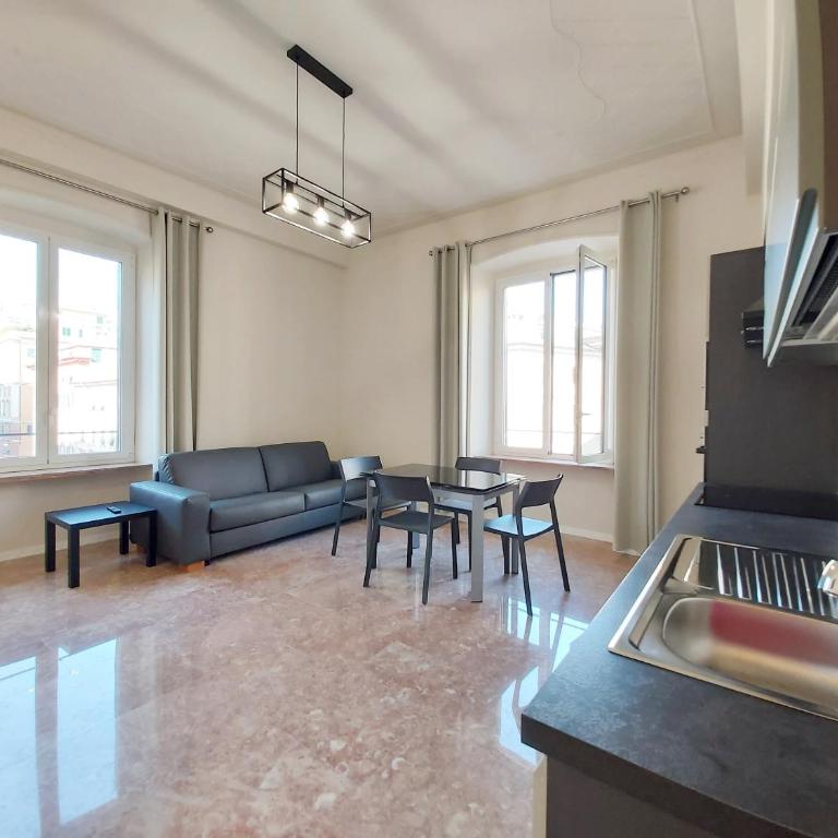 Le Due Piazze - Appartamento Standard con 2 Camere da Letto - 10