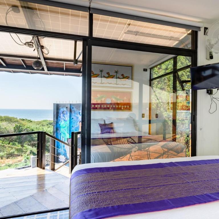 Cabane Container Hotel - ADULTS ONLY - Habitación con cama extragrande y vistas al mar - 2