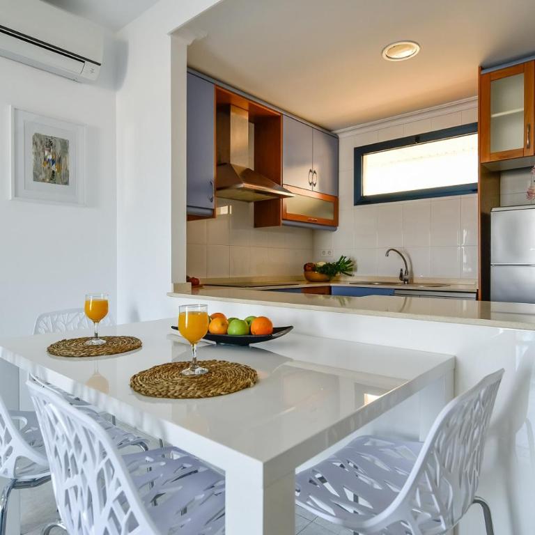 212 Relax Sea Views - Alicante Holiday - Apartment with Sea View - 18