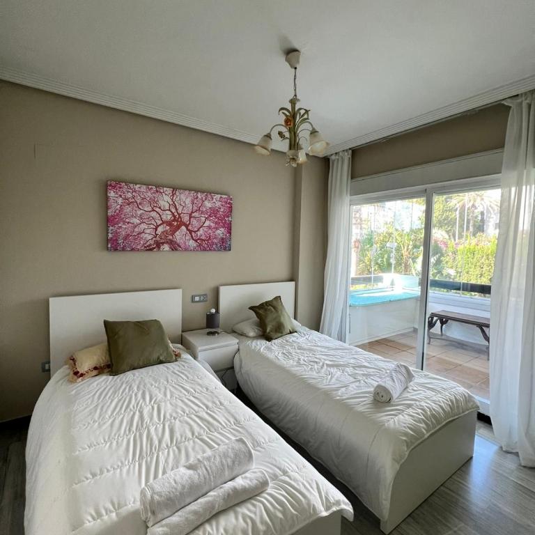 Puerto Banus Medina Garden - Three-Bedroom Apartment - 7