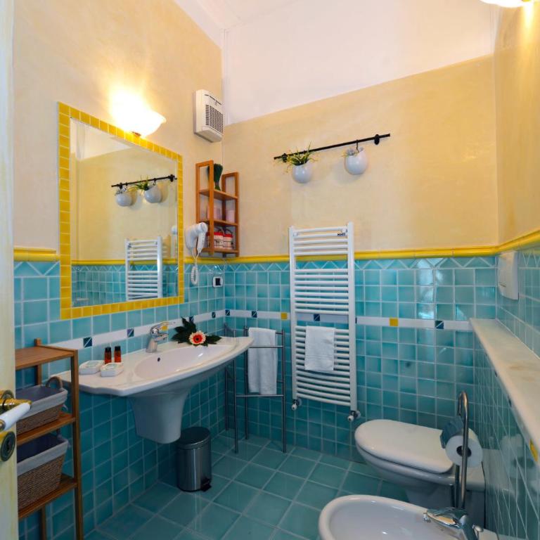 B&B Sognava - Camera Quadrupla con Balcone - 6