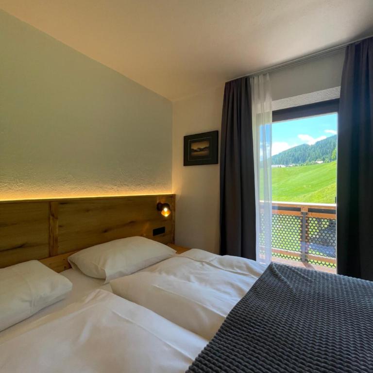 Guesthouse Rungg - Camera Familiare con Balcone - 4
